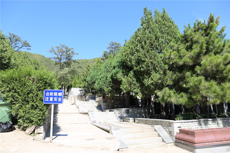 北京市温泉墓园-海淀墓地实拍景观