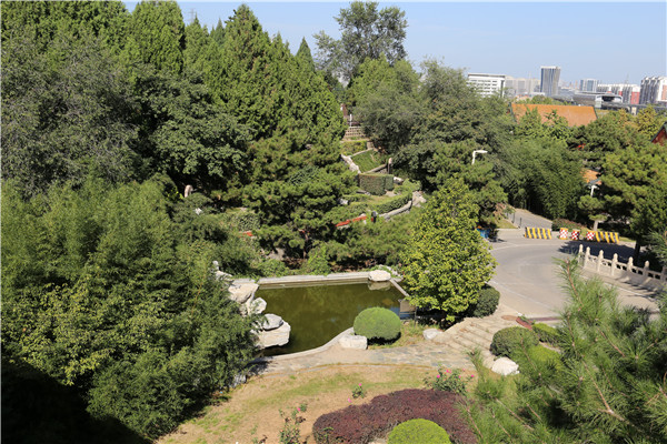 北京市万佛园华侨陵园-门头沟墓地实拍景观