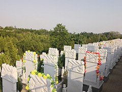 北京昌平墓地天寿陵园和炎黄比哪个价格便宜？有推荐陵园公墓吗？