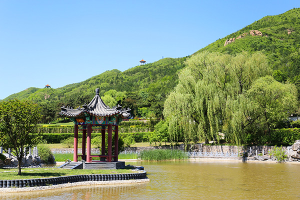 北京有山有水的墓地有哪些？景仰园陵园周边的山水环境怎么样？