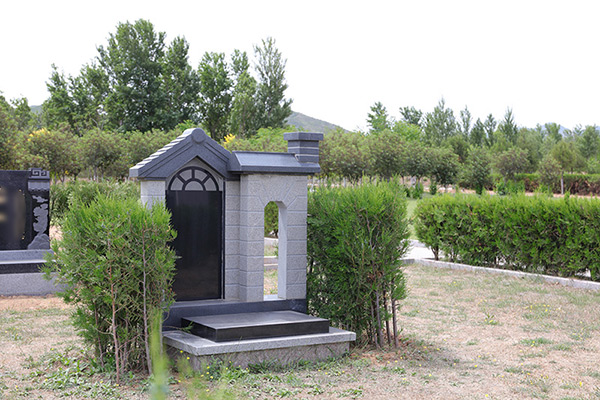 家族墓有什么讲究？家族墓地的葬法顺序是怎样的？