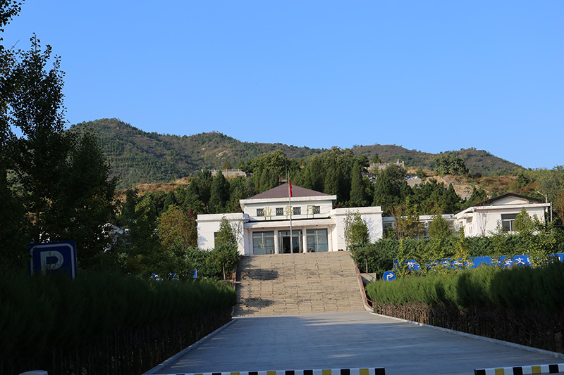 宝云岭墓园景观