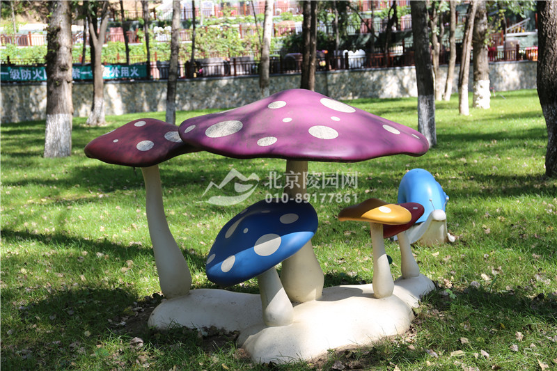 八达岭陵园蘑菇雕塑