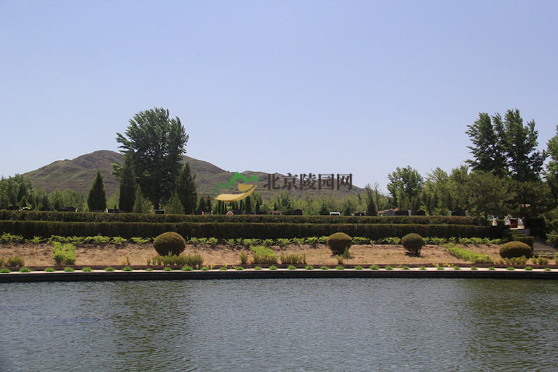 中华永久陵园背山面水景观