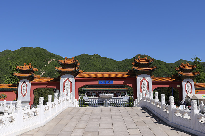 天寿陵园入口 天寿陵园入口