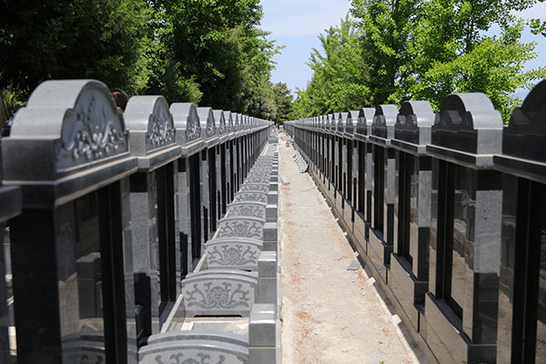 超高性价比！北京通州区东边陵园，7万+就能入手经典官帽大立碑