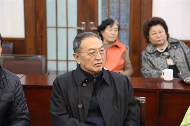 柳谷书之子柳传志