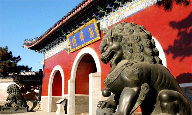 清东陵万佛园入口