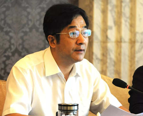 中国殡葬协会副会长、北京市殡葬协会会长王占勇作工作报告