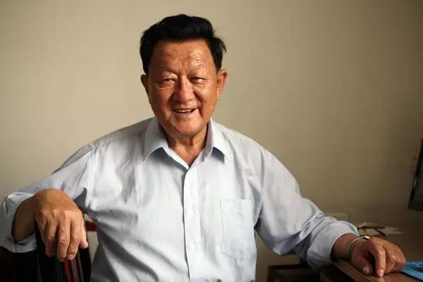 乌国庆