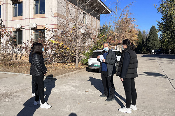 顺义区委社会工委区民政局领导到潮白陵园督导检查疫情防控工作