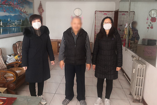 北京市顺义区潮白陵园春节前走访慰问退休干部职工
