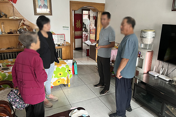 北京市潮白陵园开展重阳节走访慰问退休干部职工活动