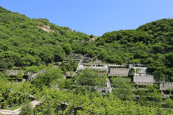 怀柔九公山长城纪念林国庆节购墓有优惠吗？10万内墓碑有优惠吗？
