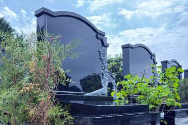 中华永久陵园海棠苑有没有稳重大气的墓型推荐？价格大概多少钱？