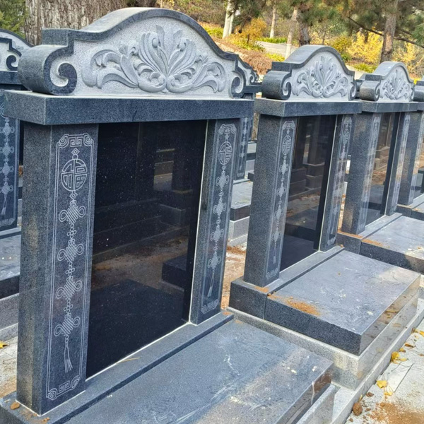 福泽园西七E区管帽立碑