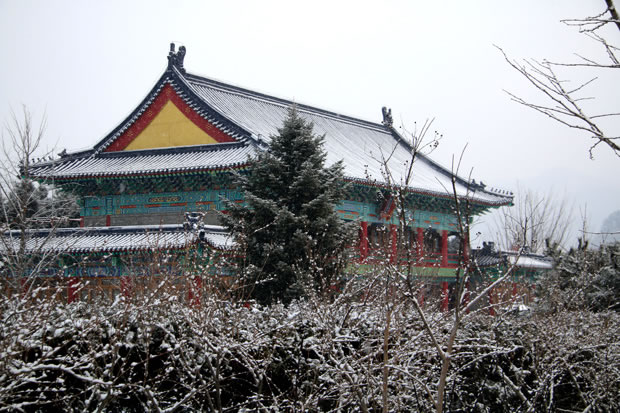 清东陵万佛缘冬日雪景观