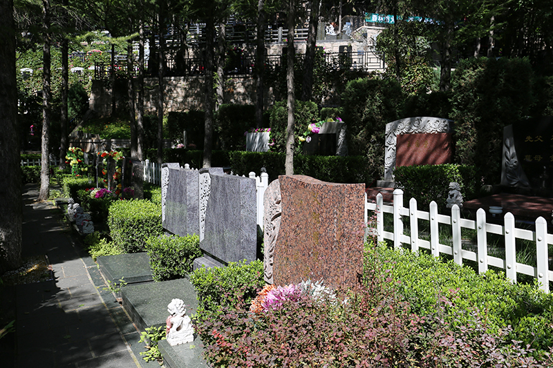 八达岭陵园墓区环境