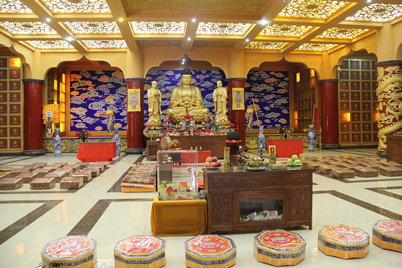 灵山宝塔公墓千佛塔内景