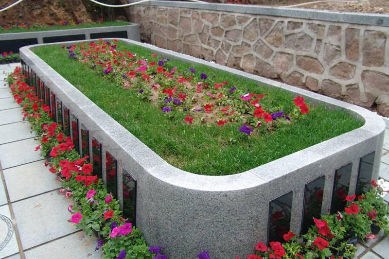 八达岭陵园花坛葬