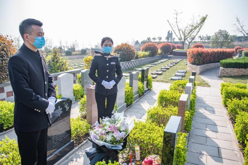 代客祭扫服务现场
