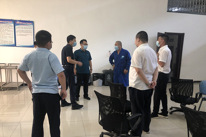 检查组一行疫情防控检查现场