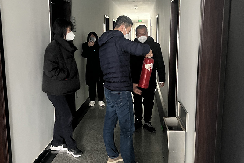 检查消防设施