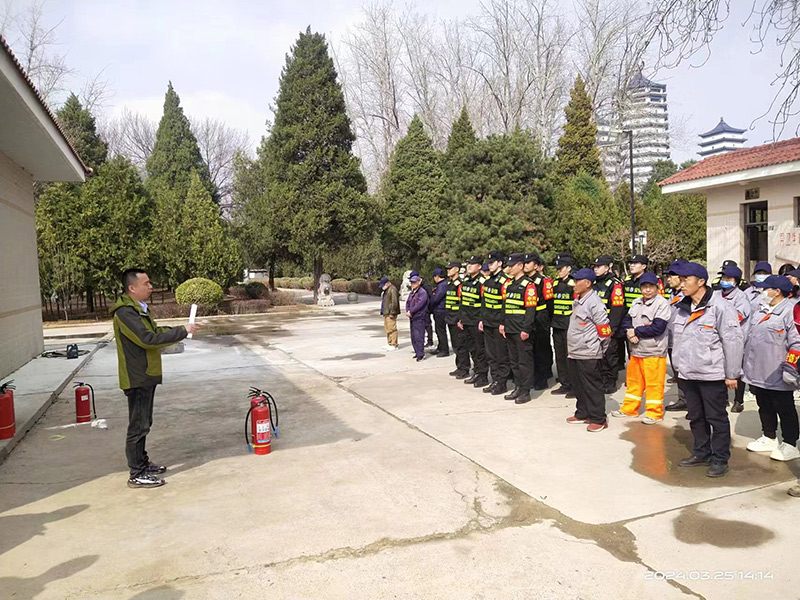 潮白陵园节前消防安全培训现场