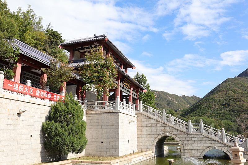 怀思堂陵园建筑景观