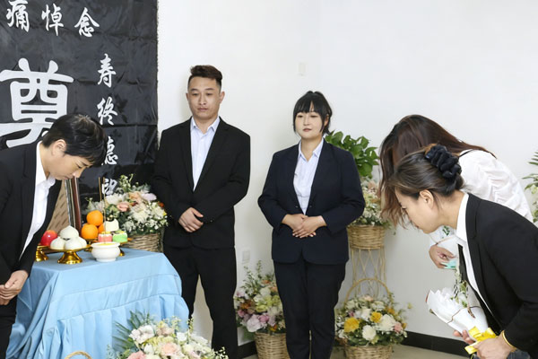 北京殡葬服务，谁真正站在您这一边？