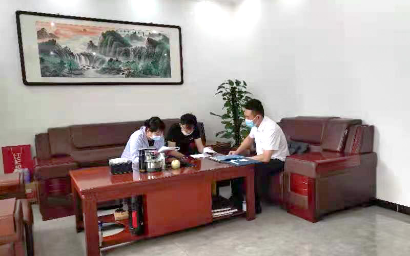 专员与家属在服务前谈妥内容和价格