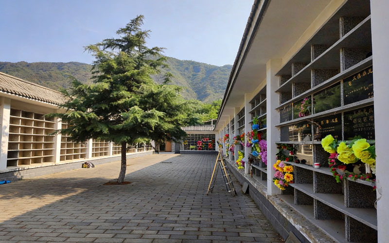 天山陵园骨灰墙 天山陵园骨灰墙