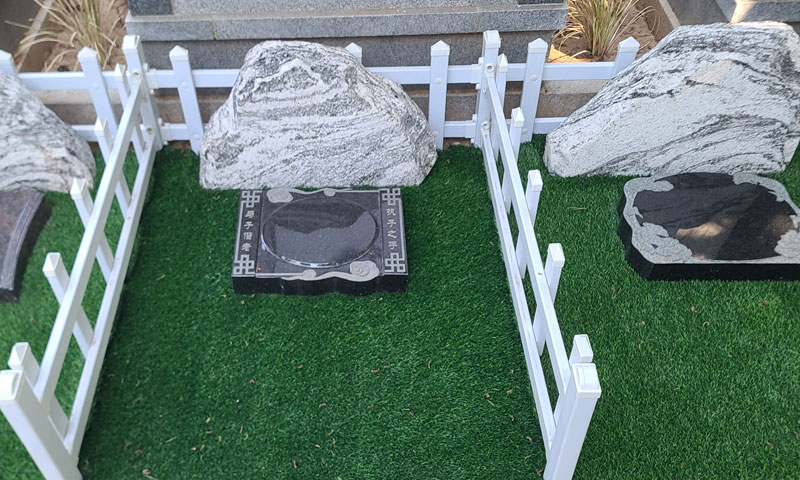 生态葬卧碑仅2万多元 余位不多了