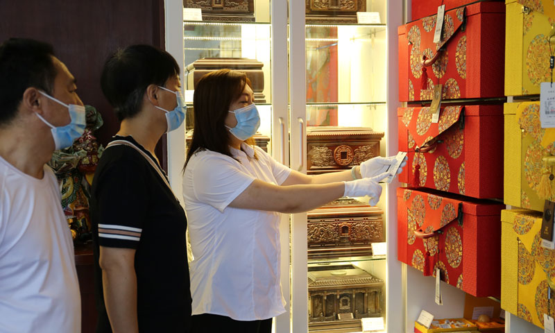 天顺祥寿衣骨灰盒均明码标价