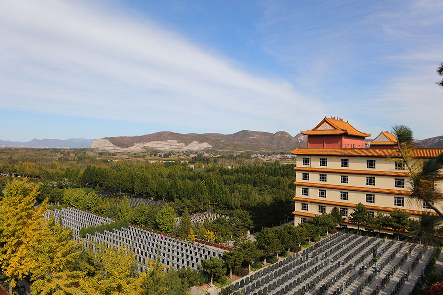 灵山宝塔陵园墓区环境 灵山宝塔陵园墓区环境