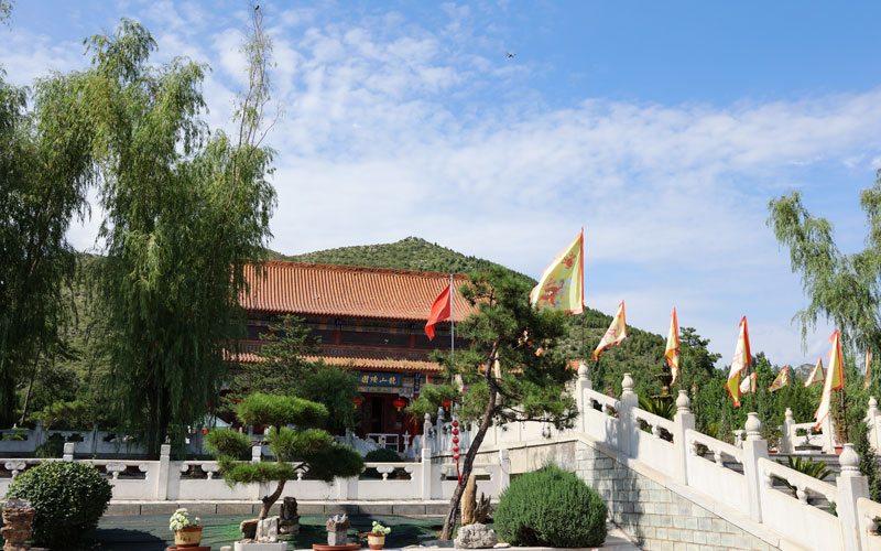 涞水龙山陵园 涞水龙山陵园