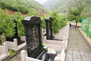 孝深园墓区