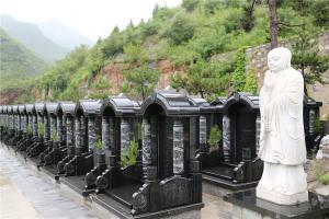 孝忠园墓区