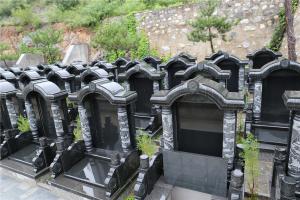 孝忠园墓区