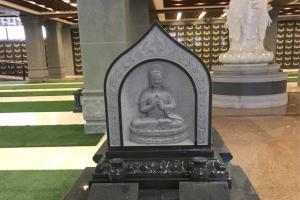 玉佛寺寝宫室内福位室内立碑